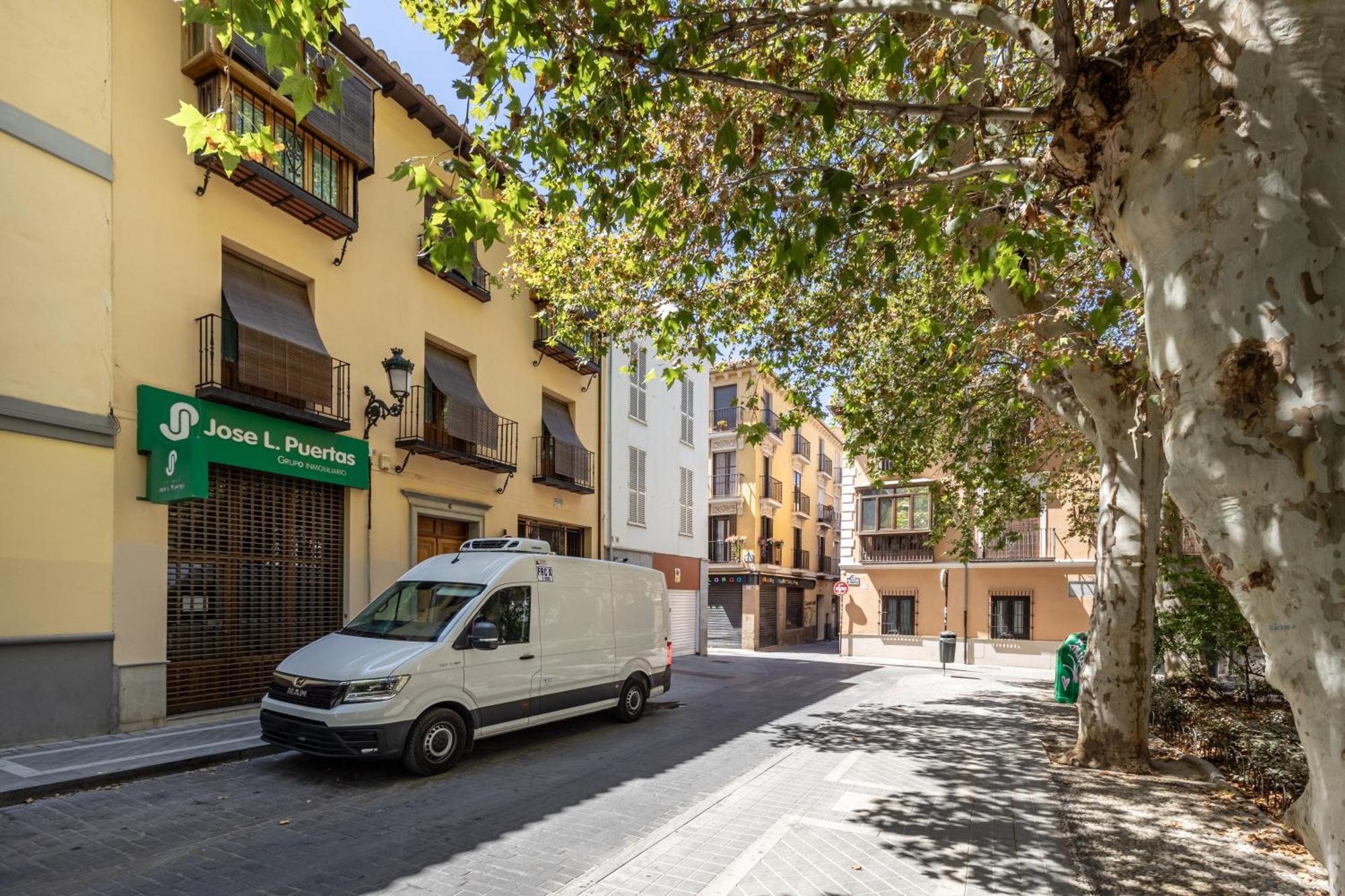 Dreaming Apartment Dona Luisa - Free Parking Granada Buitenkant foto